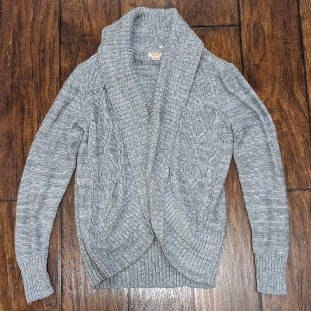 Mossimo sweater